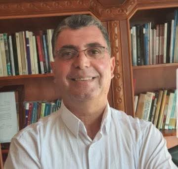 تهنئة للبروفيسور نهاد علي